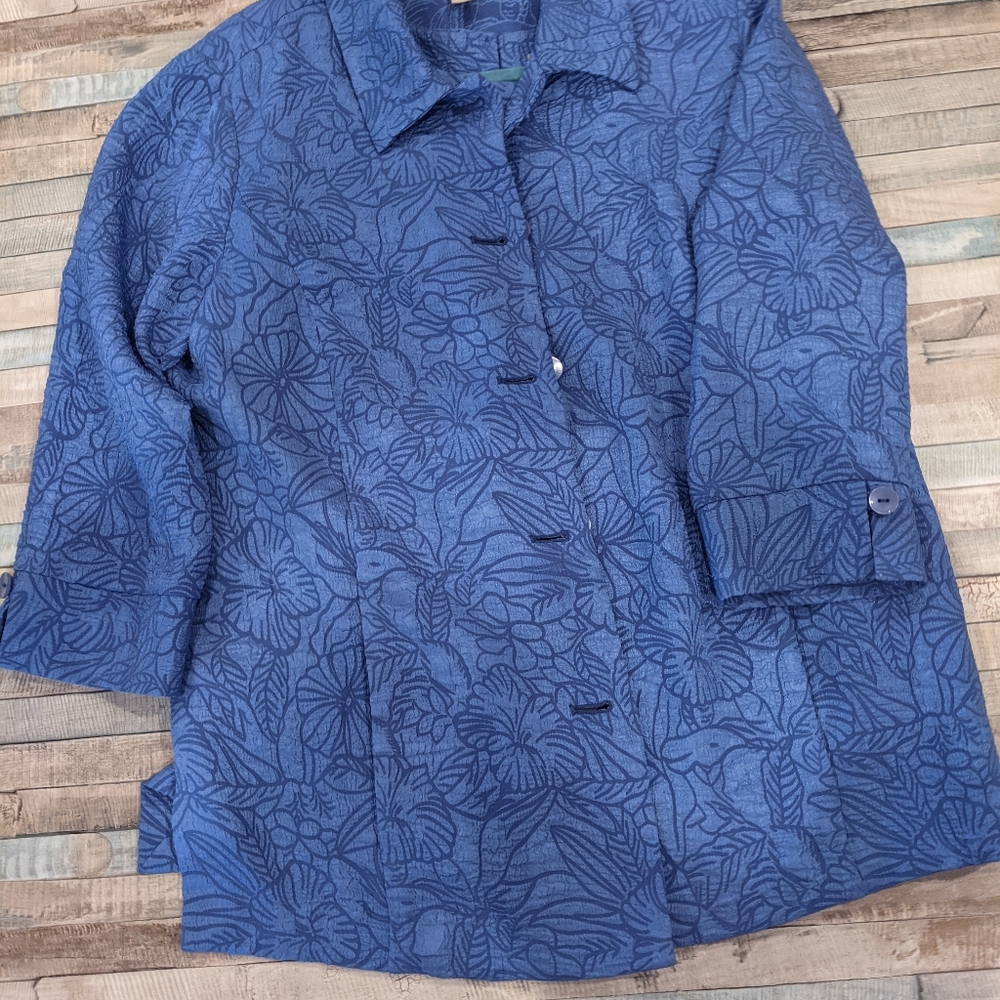 Appleseed purple button top blouse